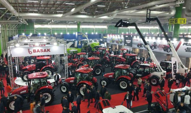 Başak Traktör, 5000 serisi yeni ürünlerini Konya Tarım Fuarı'nda sergil...