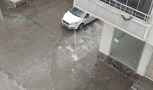 Bingöl'de Meteoroloji Bölge Müdürlüğü'nün uyarısının ardından hem s...