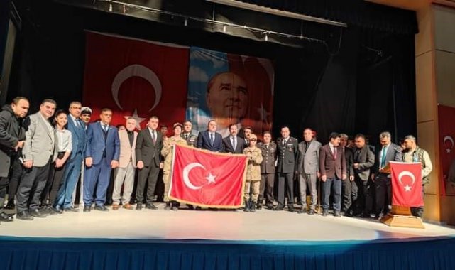 Bitlis'in Tatvan ilçesinde 18 Mart Çanakkale Zaferi ve Şehitleri Anma g...