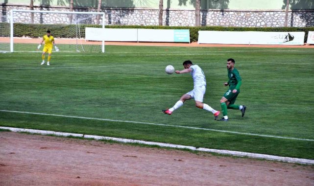 Bölgesel Amatör Lig 9. Gurupta lider olan Ermaş Muğlaspor kendi sahasında l...