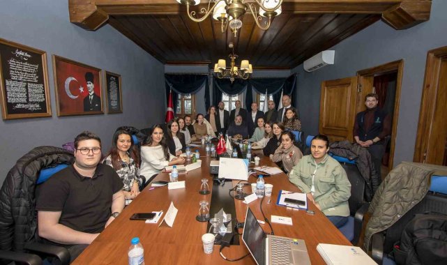 Bursa TB E-Akademi'de 'Geleceğin Kanatları Altında' temasıyla 2...