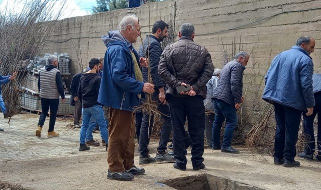 Bursa'da botanik işiyle uğraşan Yusuf Akkoyun, memleketi Tunceli'ye...