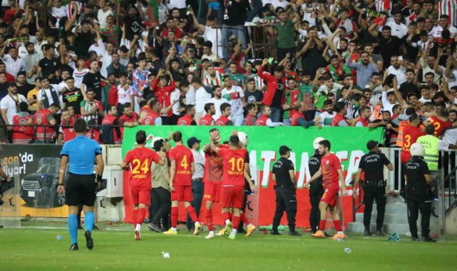 Cumartesi günü lig lideri Çorum FK ile karşılaşacak olan Amedspor'da Ba...