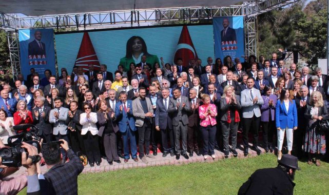 Cumhuriyet Halk Partisi (CHP) İzmir 1. ve 2. bölgeden milletvekili aday ada...