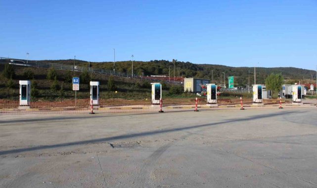 Doğuştan elektrikli ilk akıllı cihazı T10X'i kullanıcılarla buluşturmay...