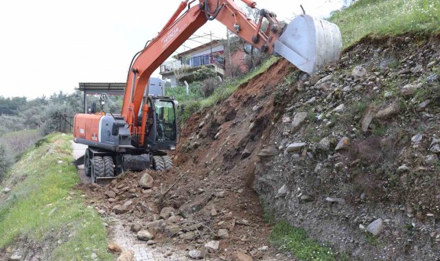 Efeler Belediyesi Fen İşleri Müdürlüğü ekipleri vatandaşların hayatını kola...