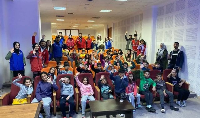 Elazığ Gençlik Merkezi takım liderleri İzzetpaşa Öğrenci Yurdunda kalan dep...