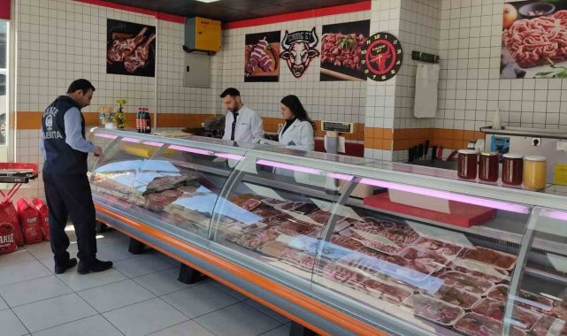 Gebze'de Ramazan ayının gelmesiyle fırın ve kasaplarda denetimler sıkıl...