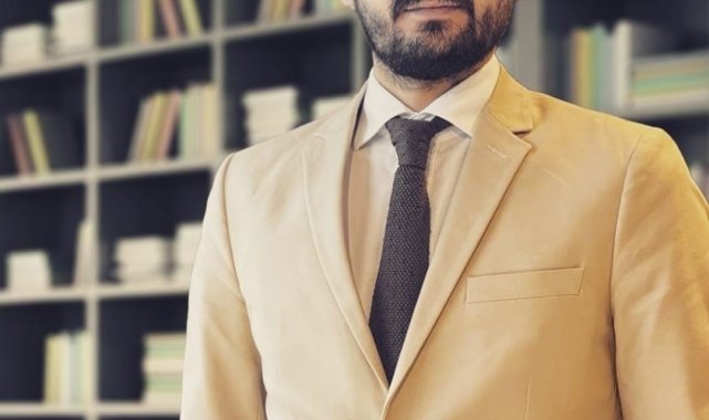 Giresunspor Basın Sözcüsü Emrullah Ekiz, kulübe destek sağlamak amacıyla al...