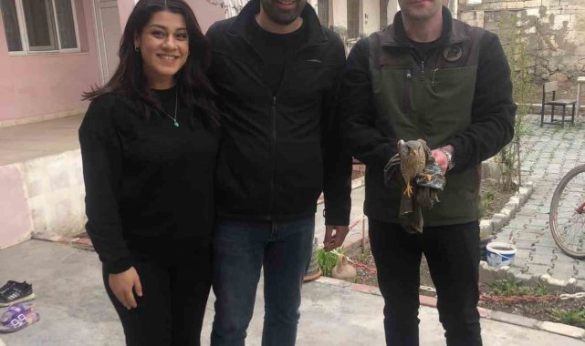 Iğdır'ın Aralık ilçesinde duyarlı vatandaşlar tarafından uçamaz halde b...