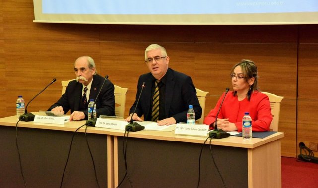 Kastamonu Üniversitesi'nde düzenlenen panelde Çanakkale Savaşı tüm yönl...