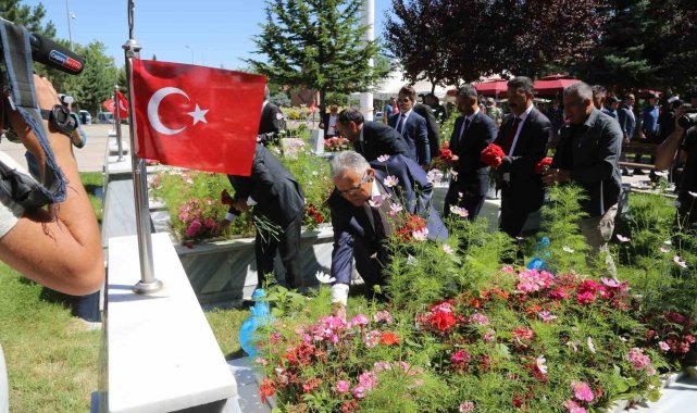 Kayseri Büyükşehir Belediye Başkanı Dr. Memduh Büyükkılıç, Çanakkale Deniz ...