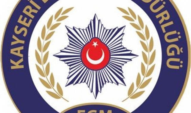 Kayseri'de polis ekipleri tarafından FETÖ/PDY üyesi şahıslara yönelik y...