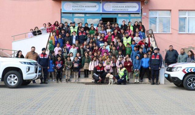 Kırklareli'nde jandarma ekiplerince 278 öğrenciye trafik eğitimi verild...