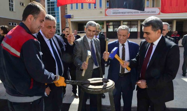Kırşehir'de, baharın gelişi olarak adlandırılan Nevruz bayramı coşku il...