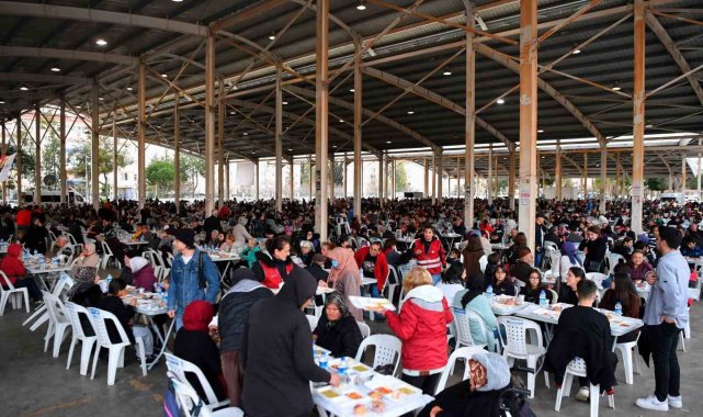 Konyaaltı Belediyesinin Ramazan ayı dolayısı ile Siteler Mahallesinde kurdu...