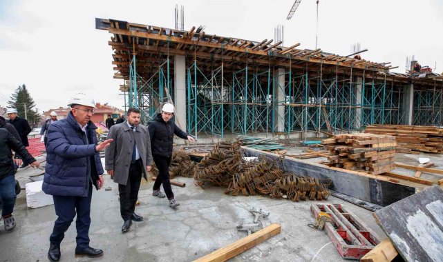 Konya'nın merkez Meram İlçe Belediye Başkanı Mustafa Kavuş, kaba inşaat...