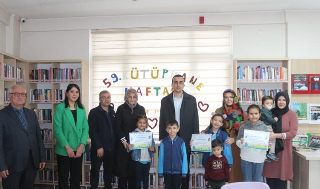 Kütahya'nın Domaniç ilçesinde Kütüphane Haftası münasebetiyle en çok ki...