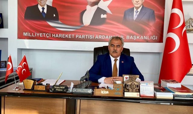 MHP Ardahan İl Başkanı Turgay Mert, kentte görev yapan basın mensuplarıyla ...
