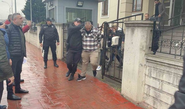 Sakarya'nın Söğütlü ilçesinde alkollü eğlence mekanında 1 kişinin öldüğ...