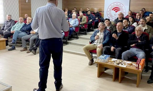 Samsun'un Kavak ilçesinde bulunan tavuk çiftliği sahiplerine bilgilendi...