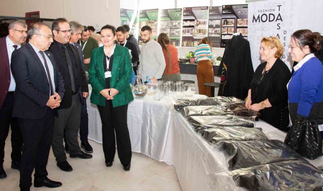 Selçuk Üniversitesi (SÜ) Fen Fakültesi ev sahipliğinde afetzedelere destek ...