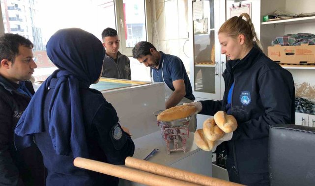 Siirt Belediyesi Zabıta Müdürlüğü ekipleri Ramazan öncesi kent merkezinde f...