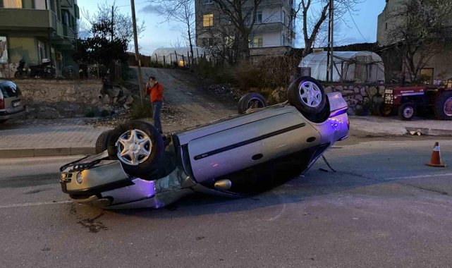 Sinop'ta kontrolden çıkan bir otomobilin takla attığı kazada sürücü yaralı