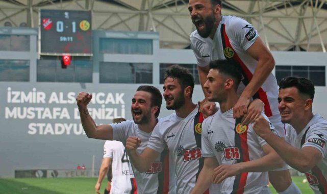TFF 3. Lig'in 26. haftasında Yomraspor ile Eskişehirspor arasında oynan...