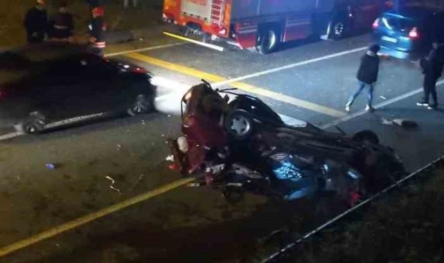 Trabzon'un Yomra ilçesinde bu gece meydana gelen trafik kazasında ilk b...