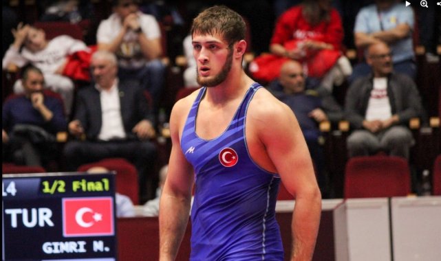 U23 Avrupa Güreş Şampiyonası serbest stil 92 kiloda mücadele eden milli gür...
