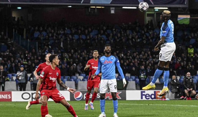 UEFA Şampiyonlar Ligi Son 16 Turu rövanşında Napoli, Eintracht Frankfurt
