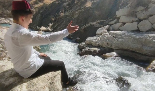 Uzundere Atatürk İlk / Ortaokulu Öğretmenleri ve Öğrencilerinin hazırladığı...