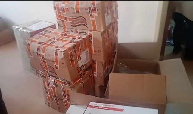 Van'ın Özalp ilçesindeki 3 Nisan İlk ve Ortaokulu tarafından depremzede...