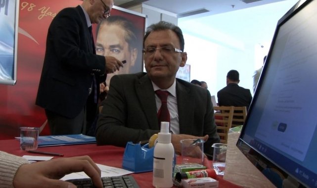 Yaşadığı rahatsızlık sonrası hayatını koltuk değnekleriyle devam ettirmek z...