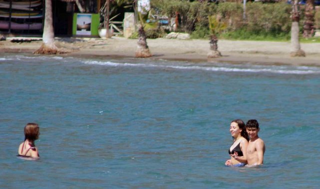 Yıllık 3 milyon yabancı turisti ağırlayan Muğla'da havaların mevsim nor...