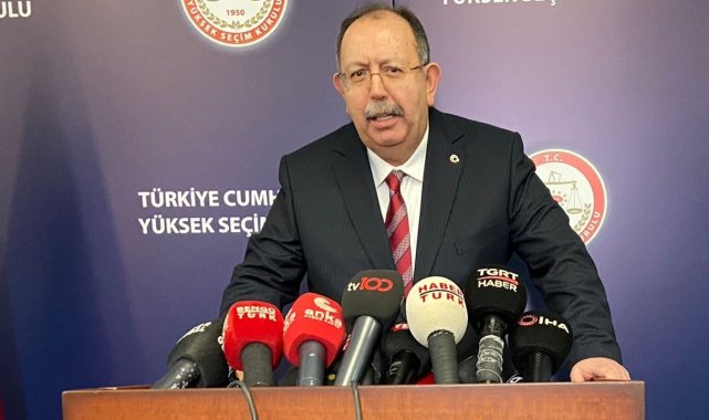 Yüksek Seçim Kurulu (YSK) Başkanı Ahmet Yener, YSK'da gerçekleştirilen ...