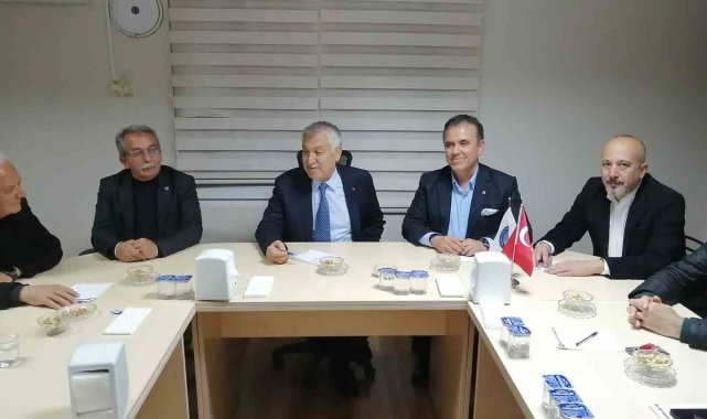 ADANA (İHA) – Kozan Ticaret Odası ev sahipliğinde gerçekleşen aylık olağan ...