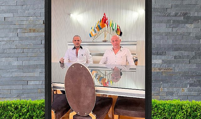 İş insanı İbrahim Murat gündüz ile yol ve dava arkadaşı Abdullah Öz’den avukatlar günü mesajı