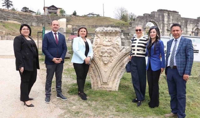 Kültür ve Turizm Bakanı Mehmet Nuri Ersoy'un eşi Pervin Ersoy, bir dizi...