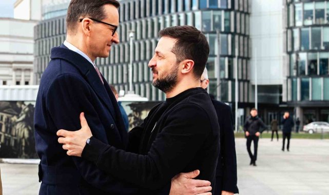 Polonya Başbakanı Mateusz Morawiecki, Ukrayna Devlet Başkanı Vladimir Zelen...