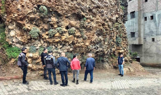 Adana'nın Saimbeyli ilçesinde aşırı yağış ve devam eden artçı depremler...