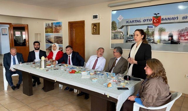 AK Parti İstanbul 1. Bölge Milletvekili Adayı Ayşegül Atik ve Nurettin Alag...