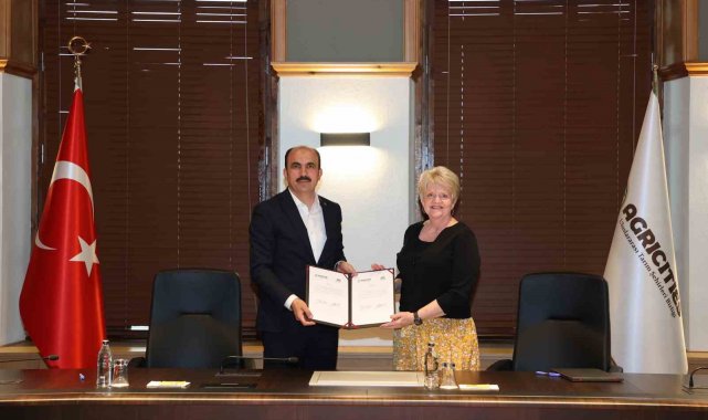 Amerika Birleşik Devletleri Arkansas Teknik Üniversitesi Rektörü Profesör D...