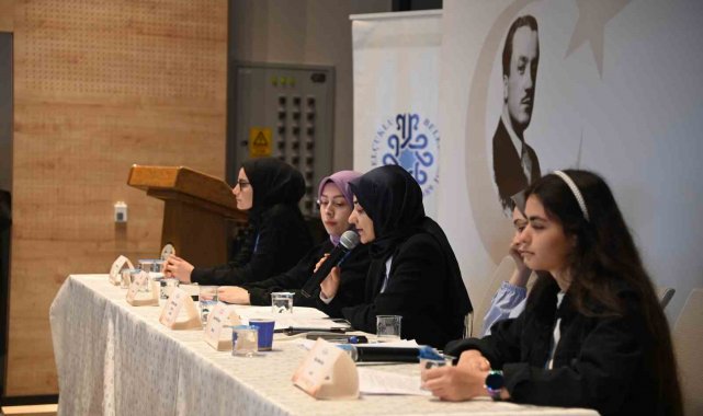 Anadolu Mektebi tarafından Necip Fazıl Kısakürek'in vefatının 40. yıl d...