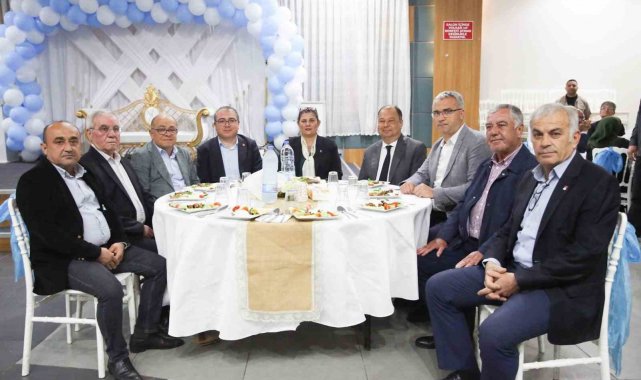 Aydın Büyükşehir Belediye Başkanı Özlem Çerçioğlu, Çineli muhtarlarla bir a...