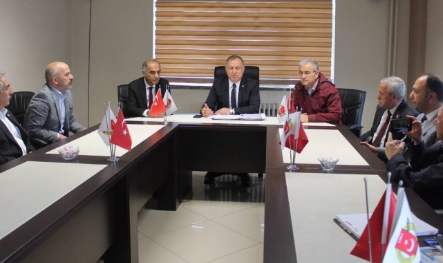 CHP İstanbul Milletvekili Gökan Zeybek, memleketi Bayburt'a gelerek, Ba...