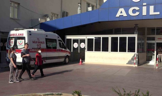 Denizli'nin Merkezefendi ilçesinde arkadaşlarıyla birlikte uyuşturucu k...