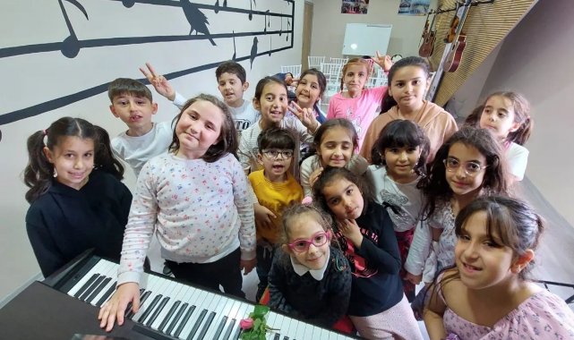 Dilovası'nda geçtiğimiz yıl hayata geçirilen Köy Çocuk projesi çerçeves...