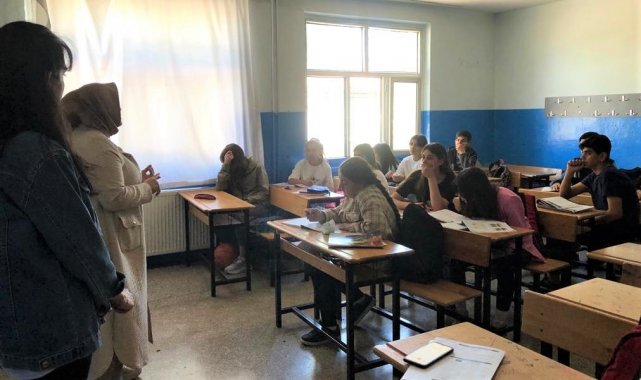 Diyarbakır Büyükşehir Belediyesi bünyesinde eğitim veren Selahaddin Eyyubi ...